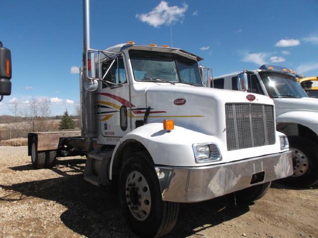 Image #1 (2004 PETERBILT 330 CAB & CHASSIS TRUCK)